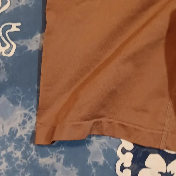 Cacique Brown High Waist Shorts with Seamless Design - Picture 4 of 10